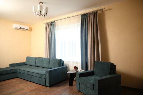 Hostal Atrium Guest House