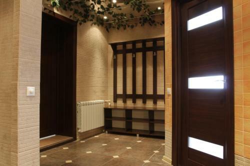 Aviator Hotel