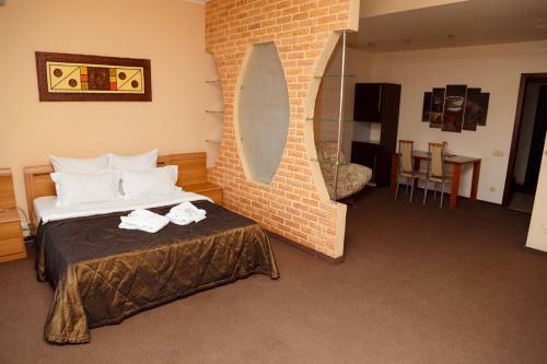 Alioth Hotel