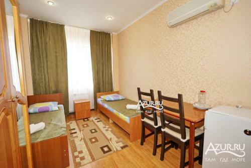 Hostal Jemchujina Guest House