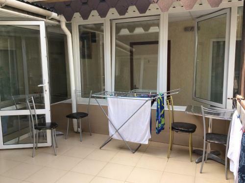 Hostal Jemchujina Guest House