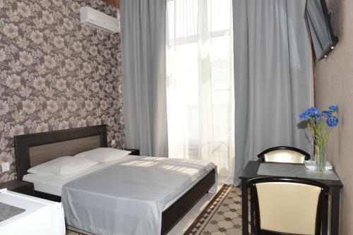 Hostal Jemchujina Guest House