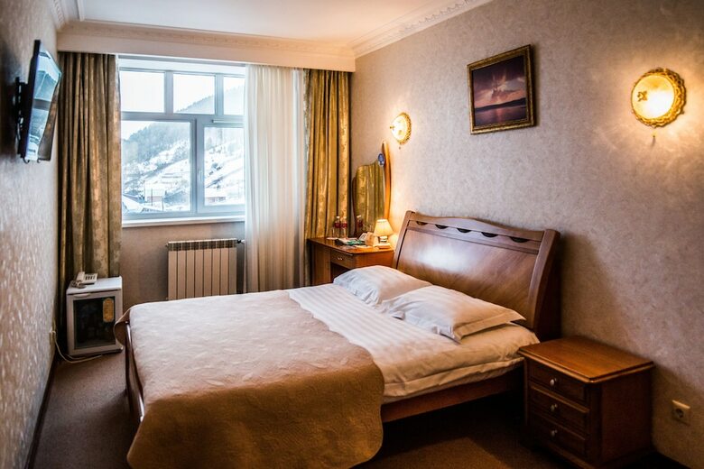 Mayak Hotel