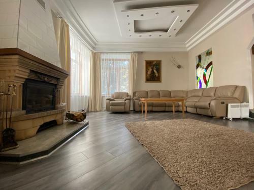 Hotel Krestovaya Pad