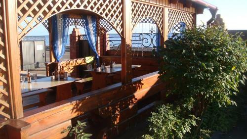 Mini-hotel U Ozera