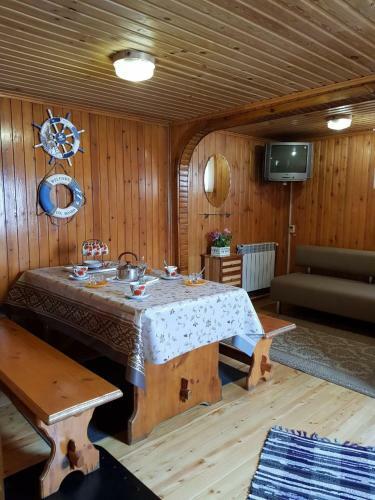 Mini-hotel U Ozera