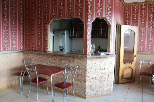 Hostal Guesthouse Volga