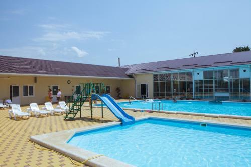 Holiday Park Izumrud