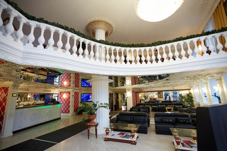 Golden Rooms Hotel