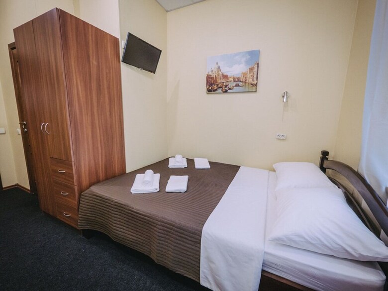 Mini-hotel Entrance N2