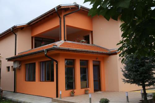 Hostal Kalina Guest House