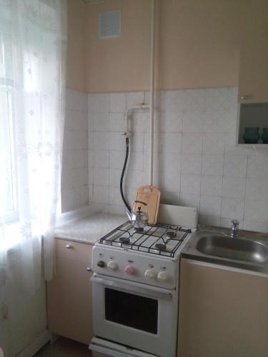 Apartment On Nesterova 4