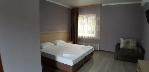 Hostal Kovcheg Guest House
