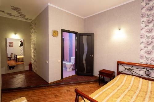 Aleksandrovsky Dvor Hotel