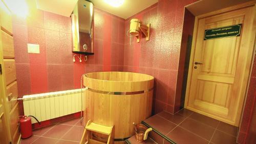 Aleksandrovsky Dvor Hotel