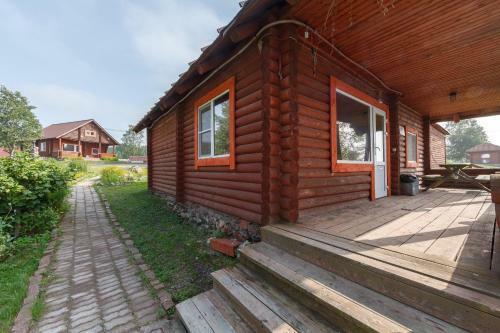 Dlinniy Bereg Hotel
