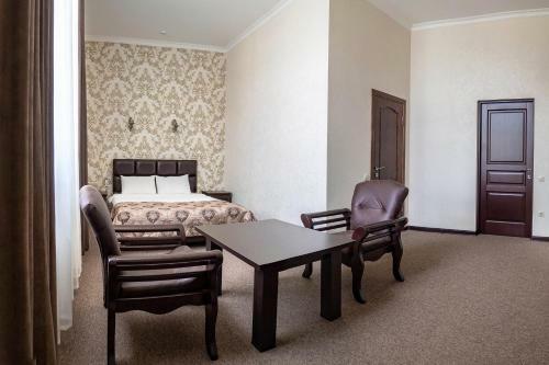 Gold Star Hotel