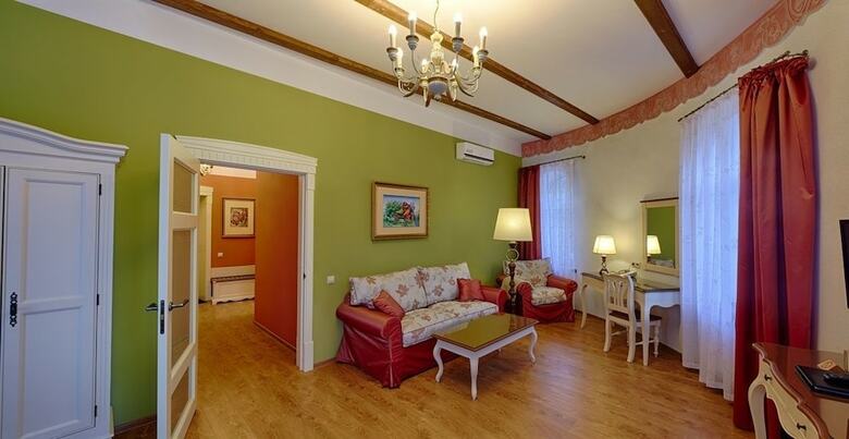 V Nekotorom Tsarstve Hotel