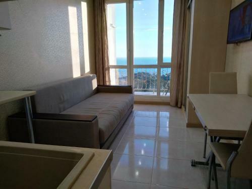 Apartamento Studio On Sanatornaya 50b