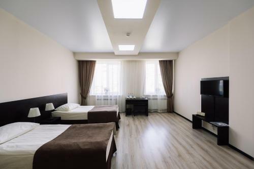 West Hotel