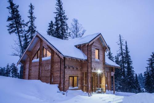 Wood House Gesh