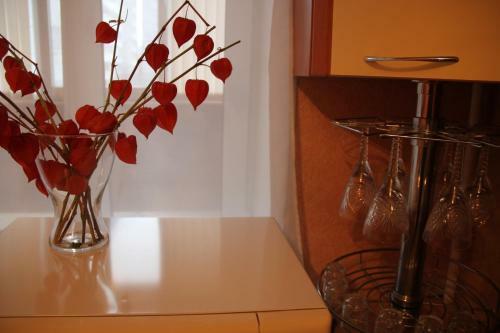 Standard Apartment On Akademika Petrova