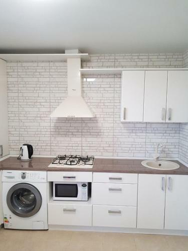 Apartment On Nahimova 40