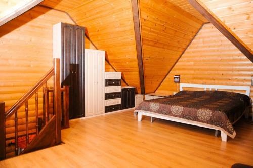 Hostal Holiday Home Tihotut