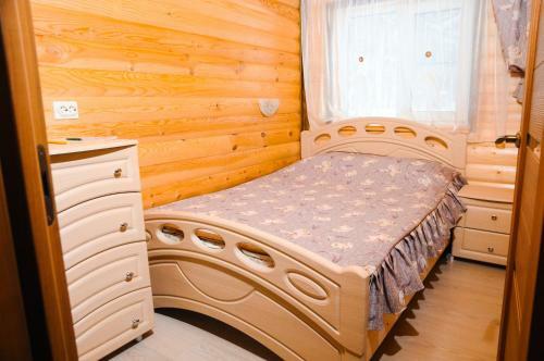 Hostal Holiday Home Tihotut