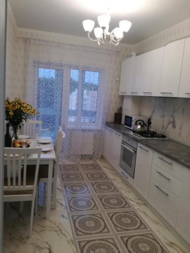 Apartment On Maysky Proezd 10
