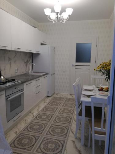 Apartment On Maysky Proezd 10