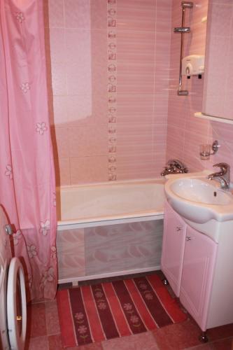Apartment Na Permyakova 72
