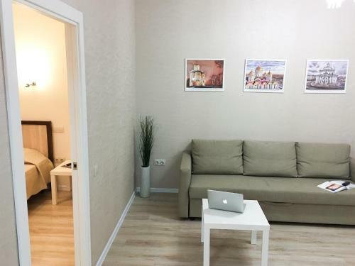 Apartment On Stavrovskaya 4