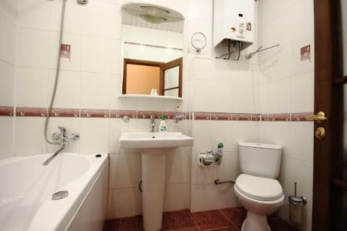 Apartment On Dvoryanskaya