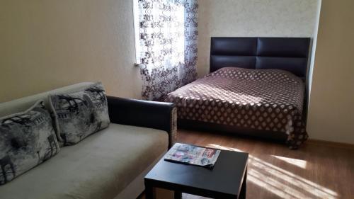 Apartment On Aleksandrova 8