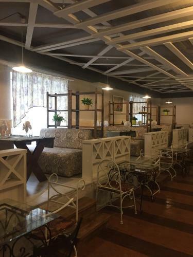Hotel ???? ?????? Mega Space
