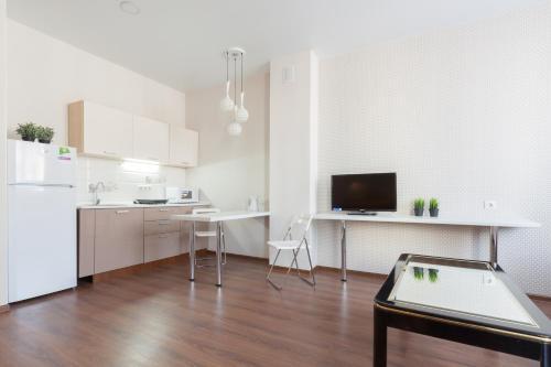 Apartamento Etazhi In Centre