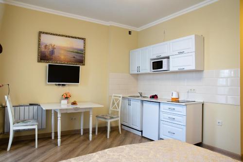 Apartamento Etazhi In Centre