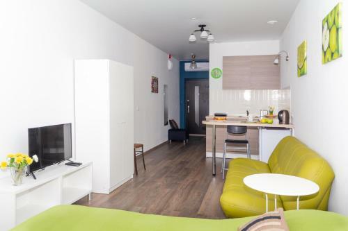 Apartamento Allis-hall On Malysheva 42a (8th Floor)