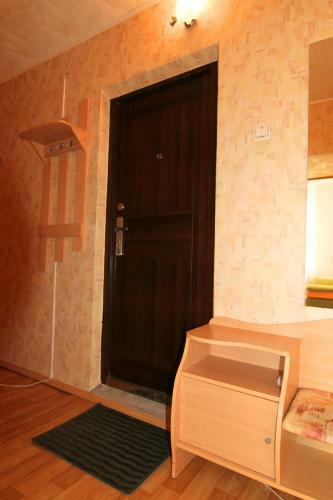 Apartment Na Serafimy Deryabinoy 30