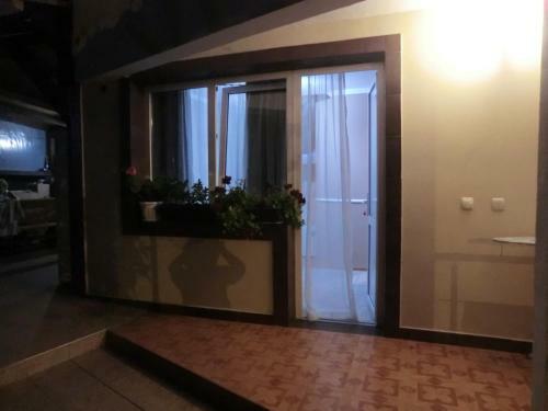 Hostal Anzhelika Albatros Guest House
