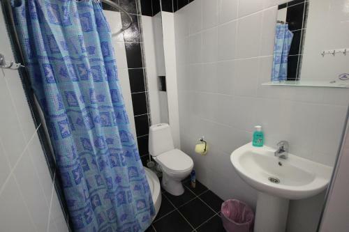Hostal Anzhelika Albatros Guest House