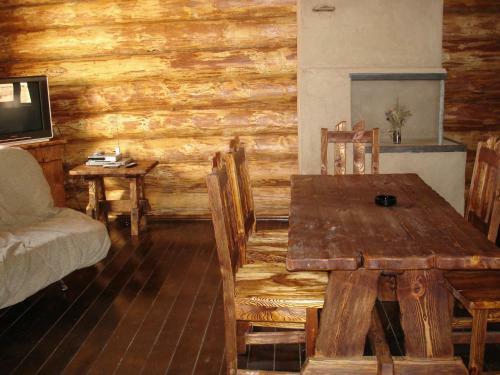 Hostal Holiday Village Bayar