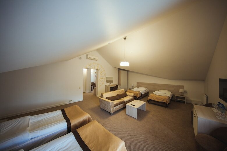 Flagman Hotel