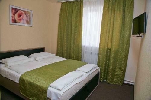 Hostal Sky Village Guest House