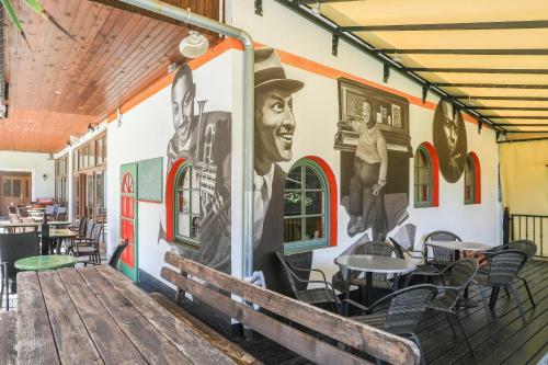 Albergue Jazz Bled B&B