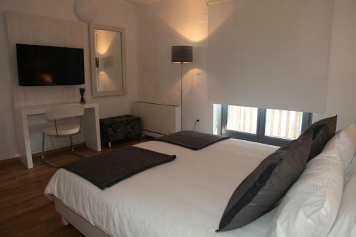 Hostal Apartments Dvor