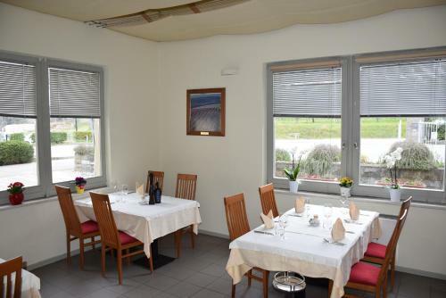 Hostal Restaurant Bric Dekani