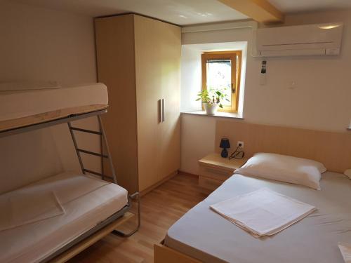 Hostal Penzion Vodnik