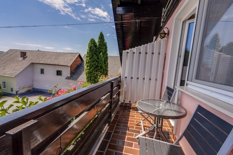 Bed & Breakfast Rooms & Apartments Jana